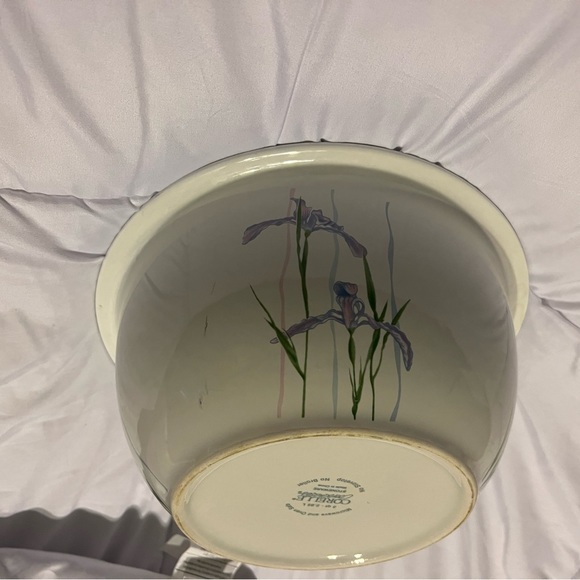 Vintage Corelle 3 quart Nesting Mixing Bowl -Iris Shadow - Picture 3 of 4